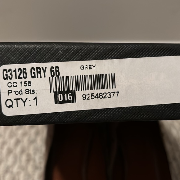 New Coach Waverly Heels - Picture 5 of 5